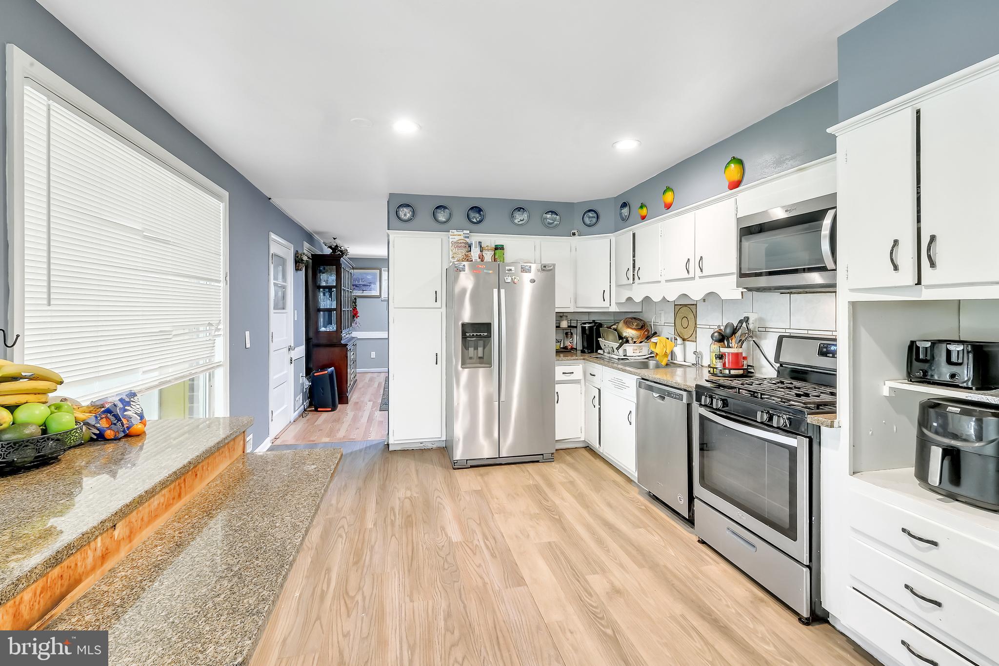 12900 Goodhill Road Silver Spring, MD 20906 - Photo 15 of 26 KItchen