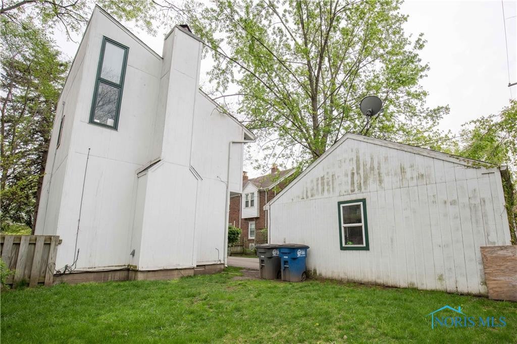 2437 Cheltenham Road Toledo, OH 43606 - Photo 17 of 18 Gallery Image 17