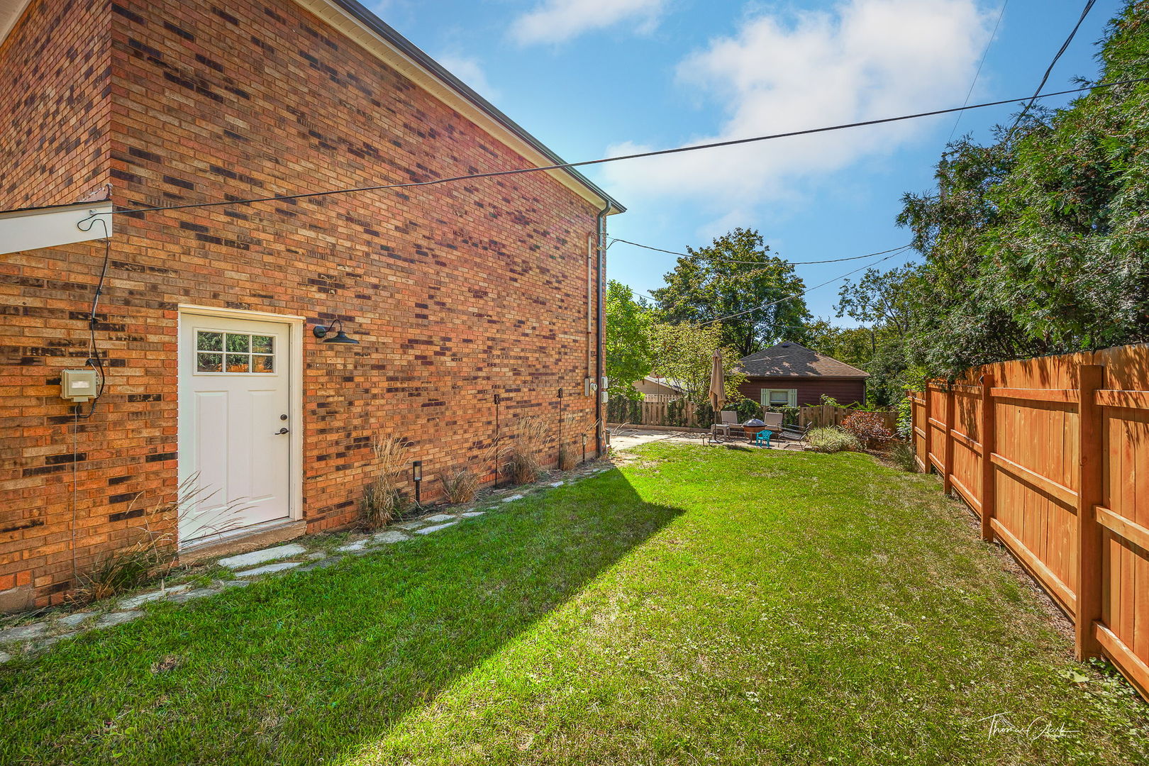 418 Kipling Court Wheaton, IL 60187 - Photo 32 of 47 a view of back yard of the house