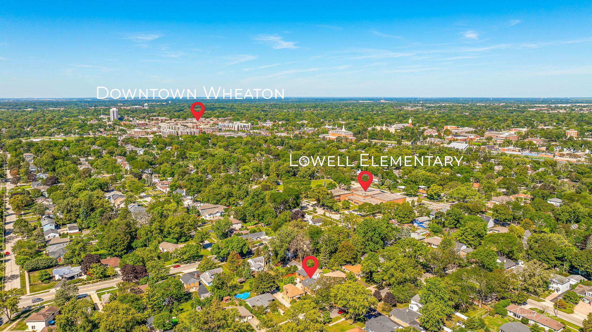 418 Kipling Court Wheaton, IL 60187 - Photo 43 of 47 an aerial view of residential houses with outdoor space and trees