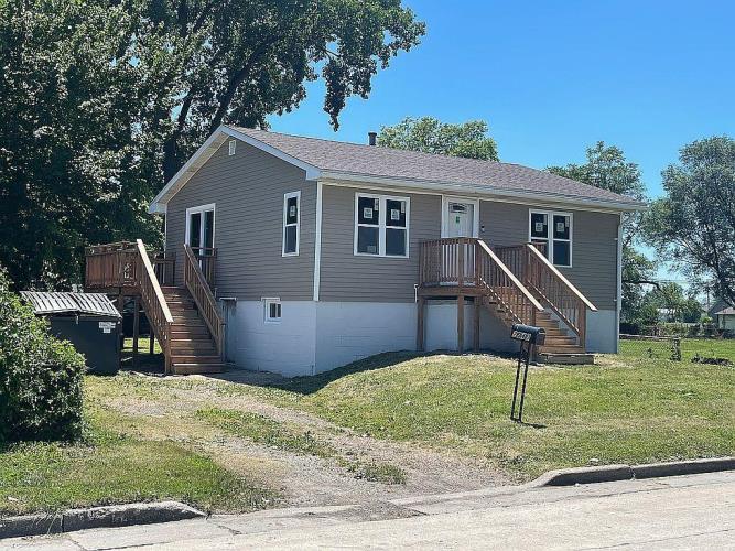 2040 Harris Madison, IL 62060 - Photo 7 of 26