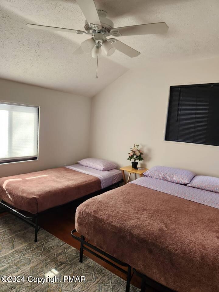 112 Messerle Court Bushkill, PA 18324 - Photo 13 of 33 aaeb5d54-cf83-415b-8387-9df47cf3da51