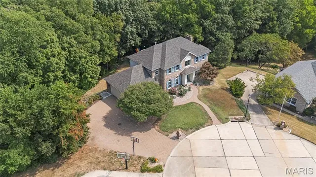 $650,000 | 391 Woodmere Drive, St. Charles, MO 63303