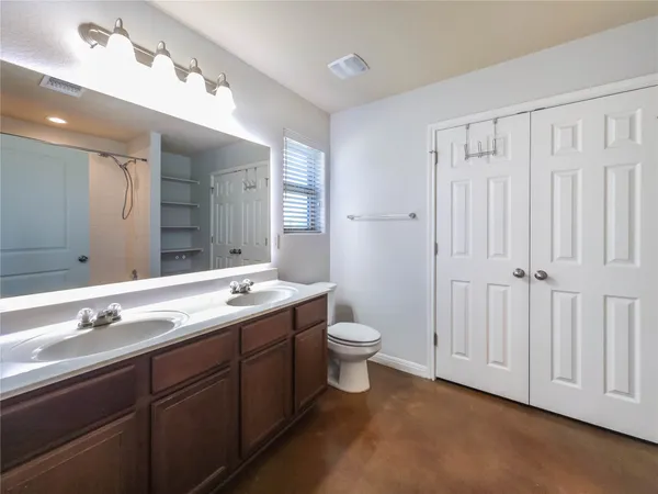 $1,900 | 120 Lost Oaks Court, Liberty Hill, TX 78642