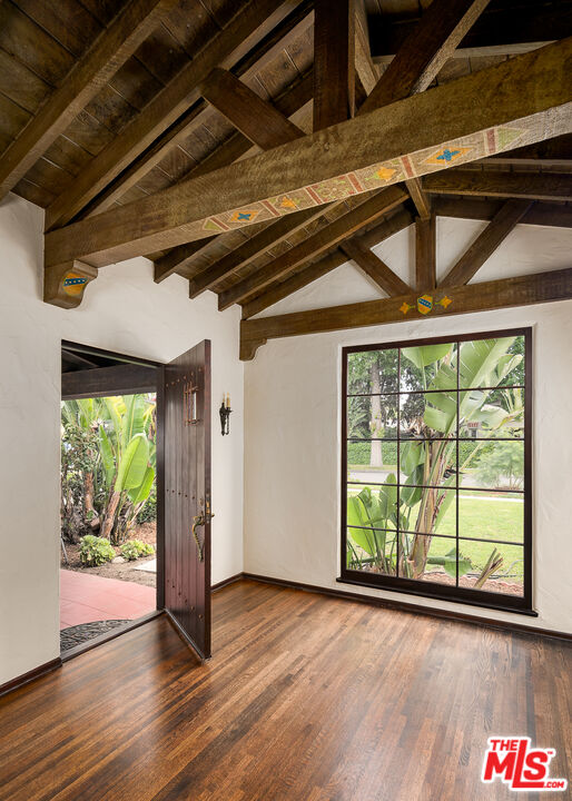 3840 Valleybrink Road Los Angeles, CA 90039 - Photo 4 of 32