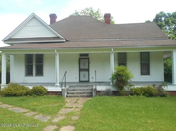 $950 | 8009 Mccomb Hville Road, McComb, MS 39648