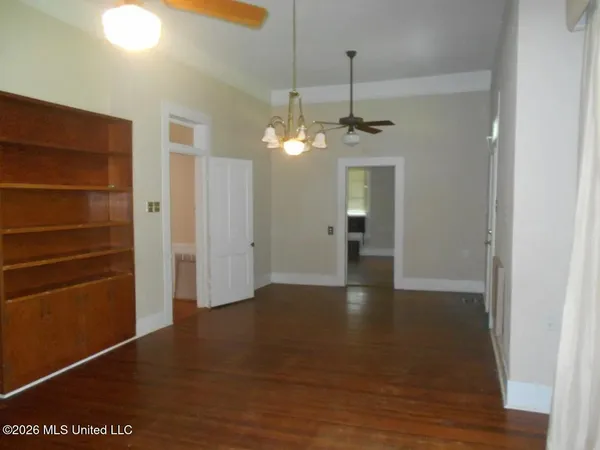 $950 | 8009 Mccomb Hville Road, McComb, MS 39648