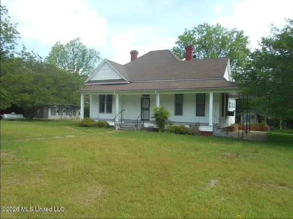 $950 | 8009 Mccomb Hville Road, McComb, MS 39648