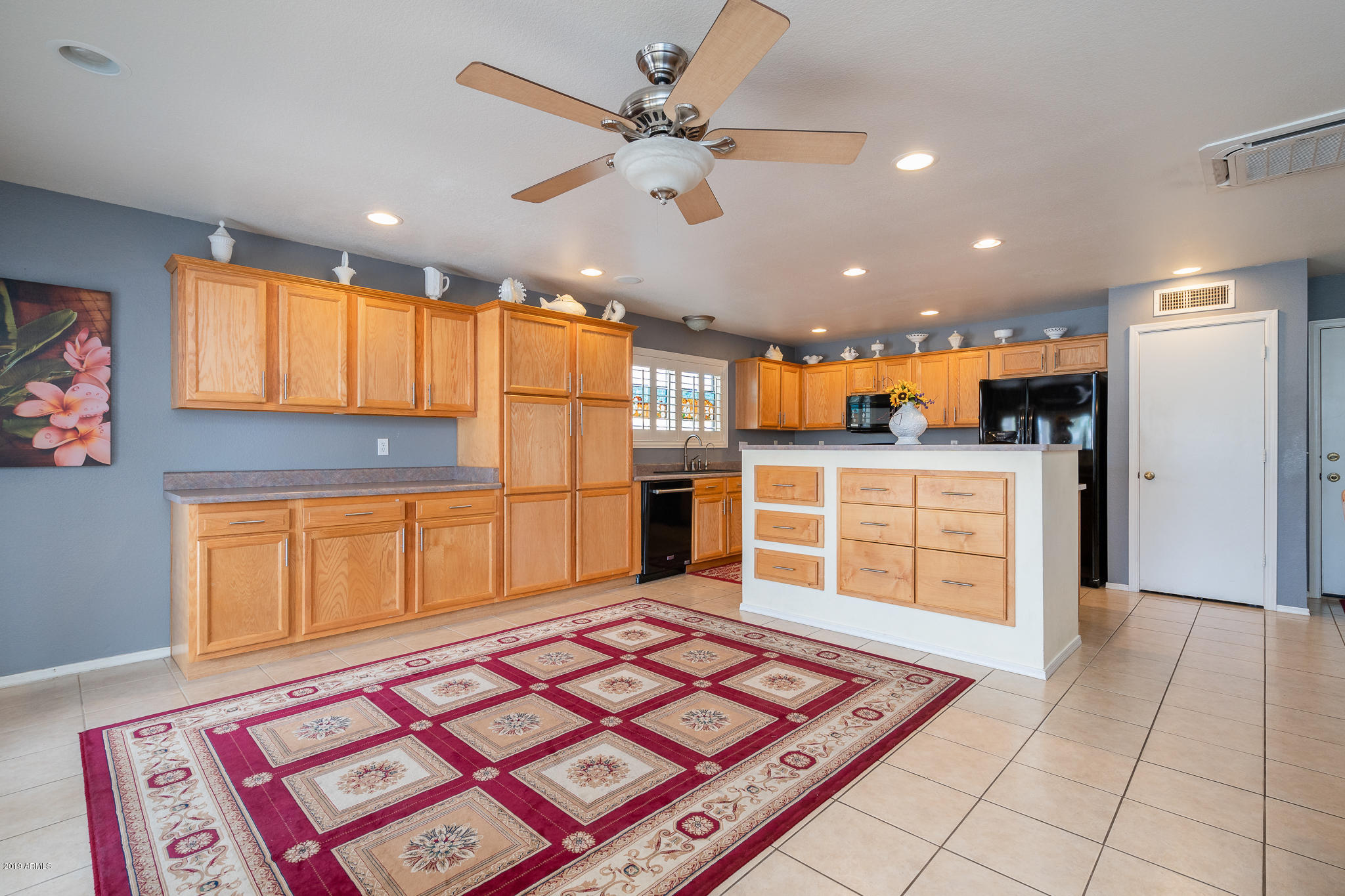 1850 East Apollo Road Phoenix, AZ 85042 - Photo 11 of 40 Kitchen/Dining
