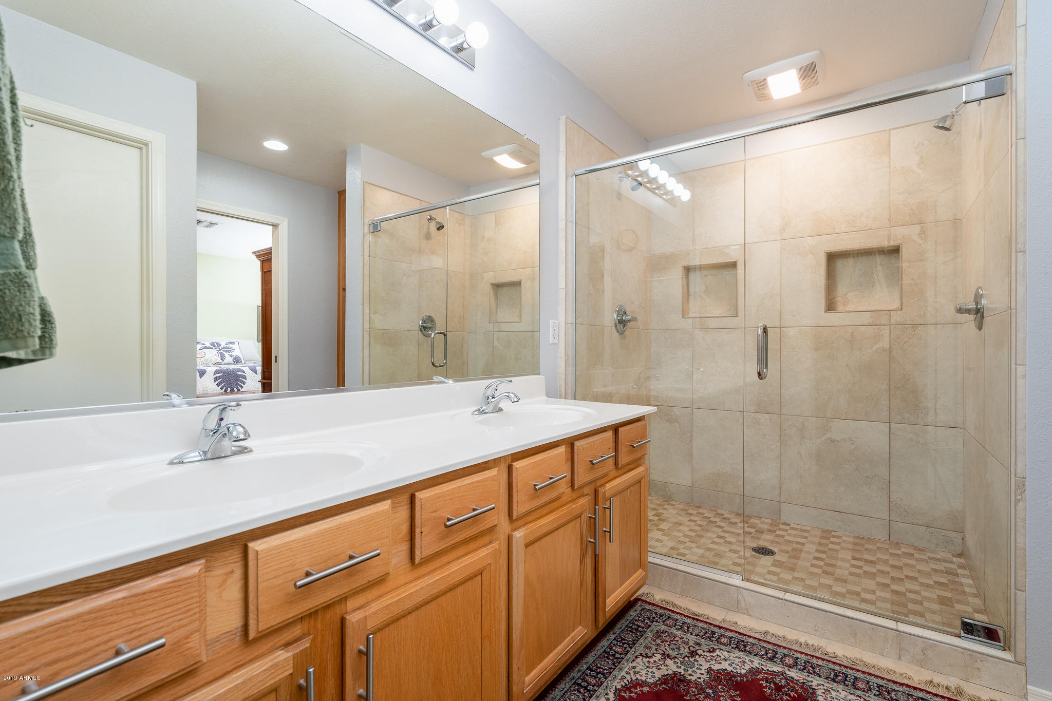 1850 East Apollo Road Phoenix, AZ 85042 - Photo 17 of 40 Master Bathroom