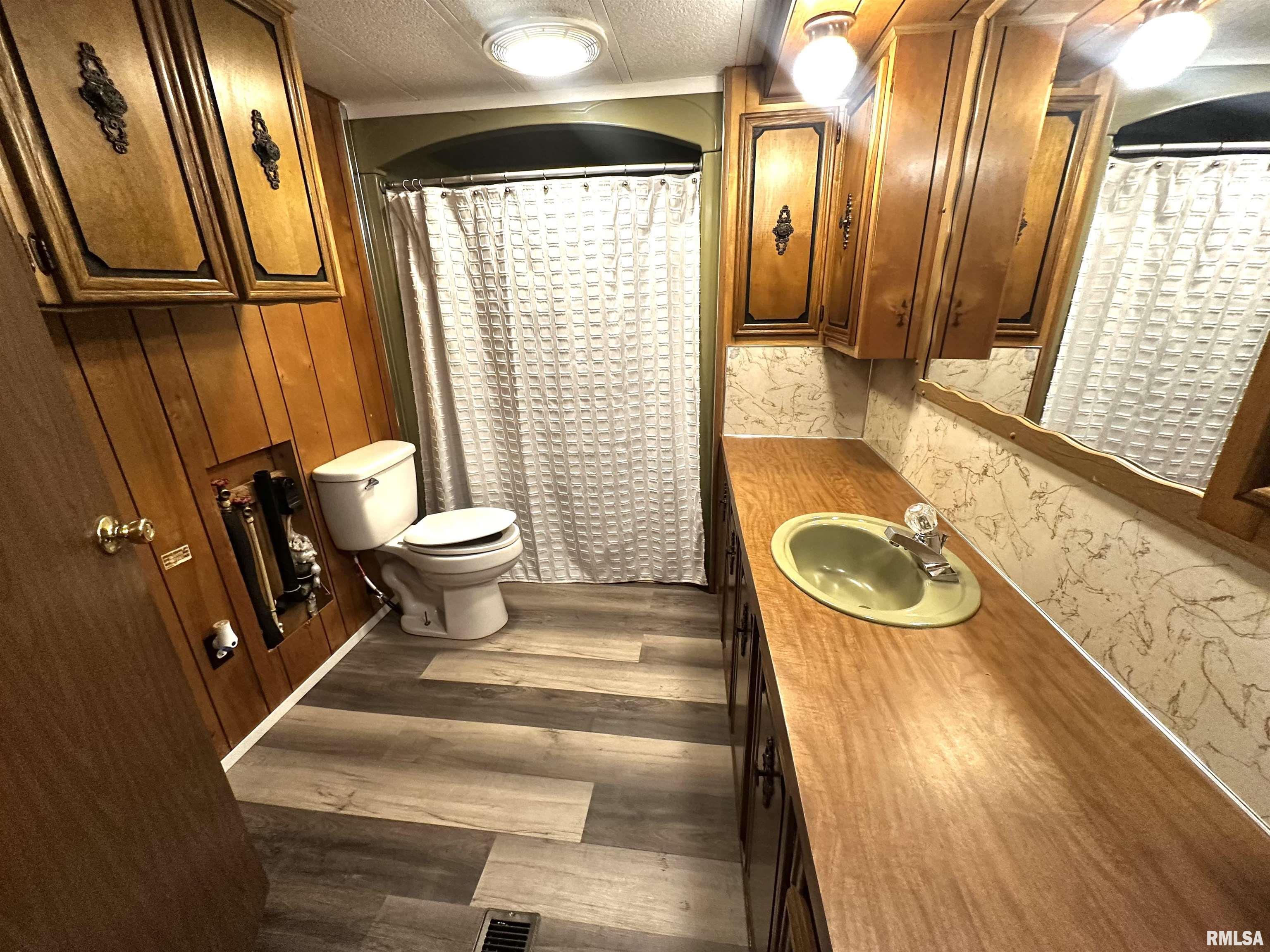 516 Walnut Hill Road Centralia, IL 62801 - Photo 6 of 11