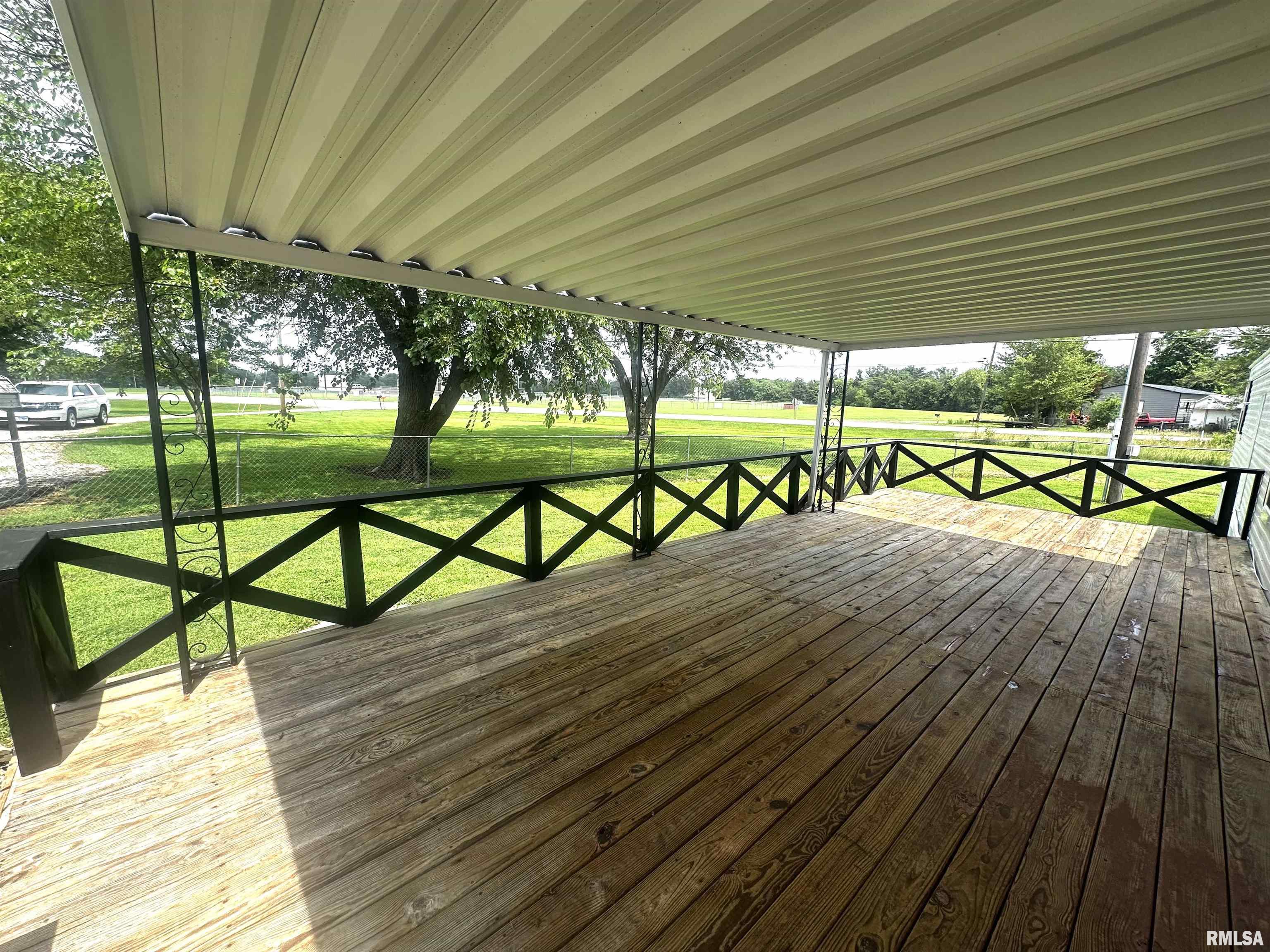 516 Walnut Hill Road Centralia, IL 62801 - Photo 8 of 11
