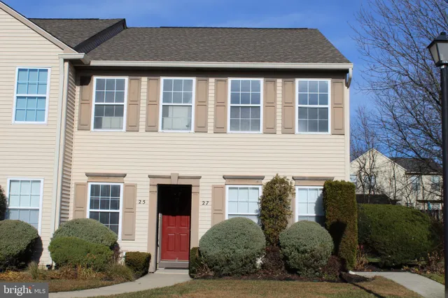 $254,900 | 27 Foxglove Drive, Delran, NJ 08075