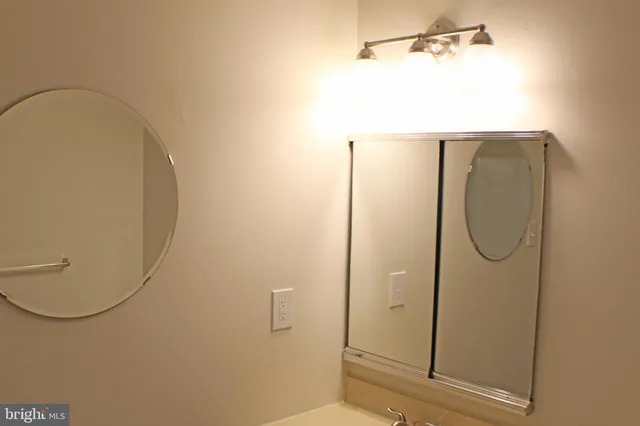 $254,900 | 27 Foxglove Drive, Delran, NJ 08075