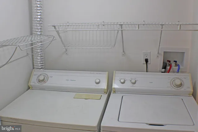 $254,900 | 27 Foxglove Drive, Delran, NJ 08075