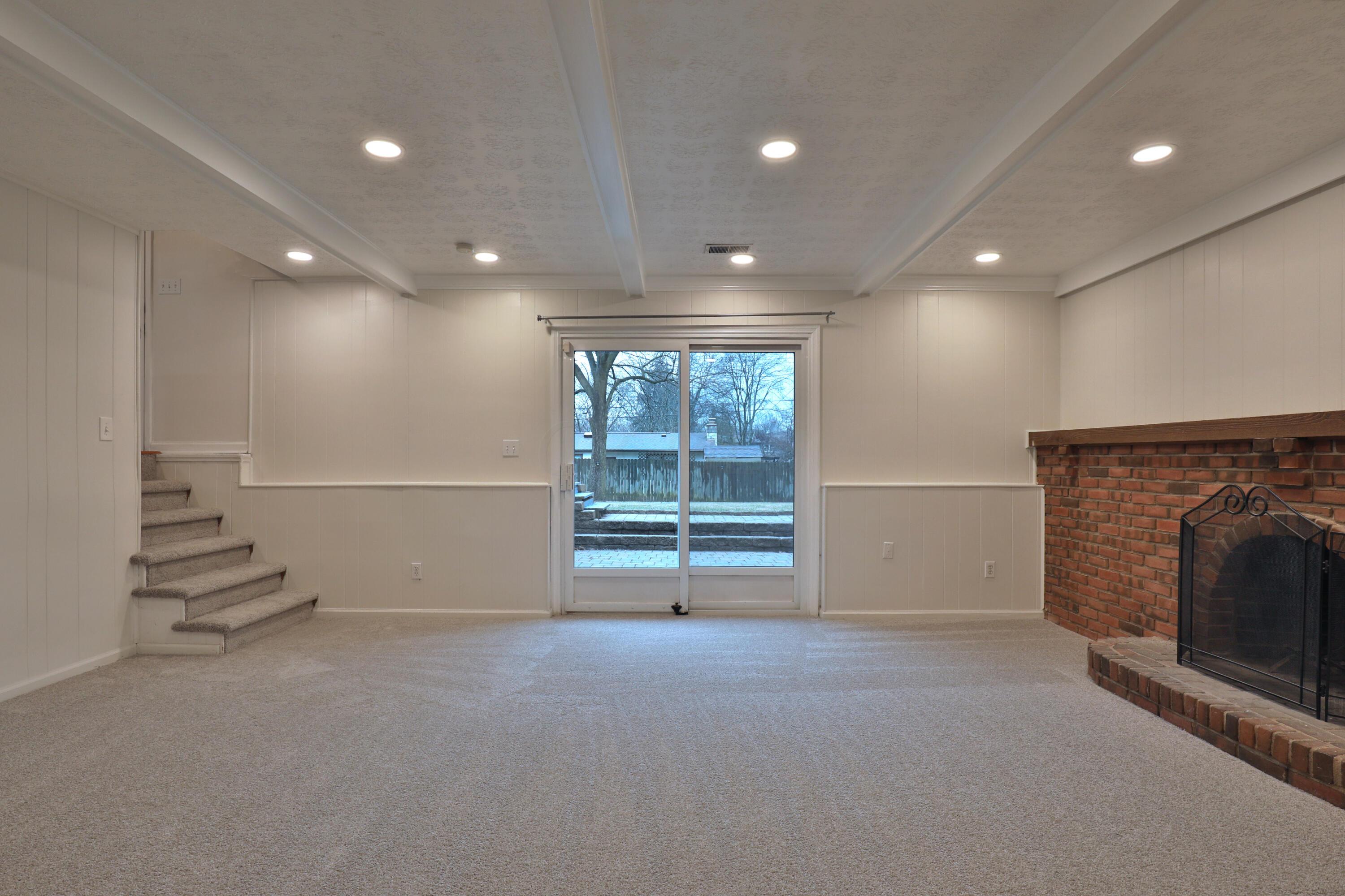 5784 Linworth Road Columbus, OH 43235 - Photo 14 of 44 5784-Linworth-14