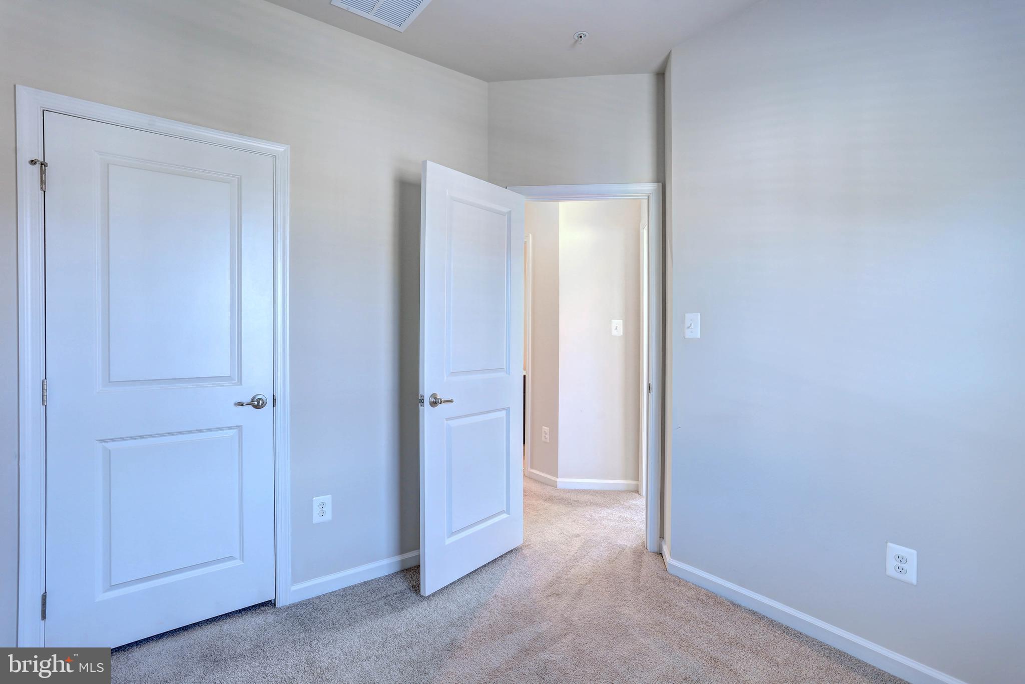1811 Wind Gate Road Baltimore, MD 21227 - Photo 14 of 37