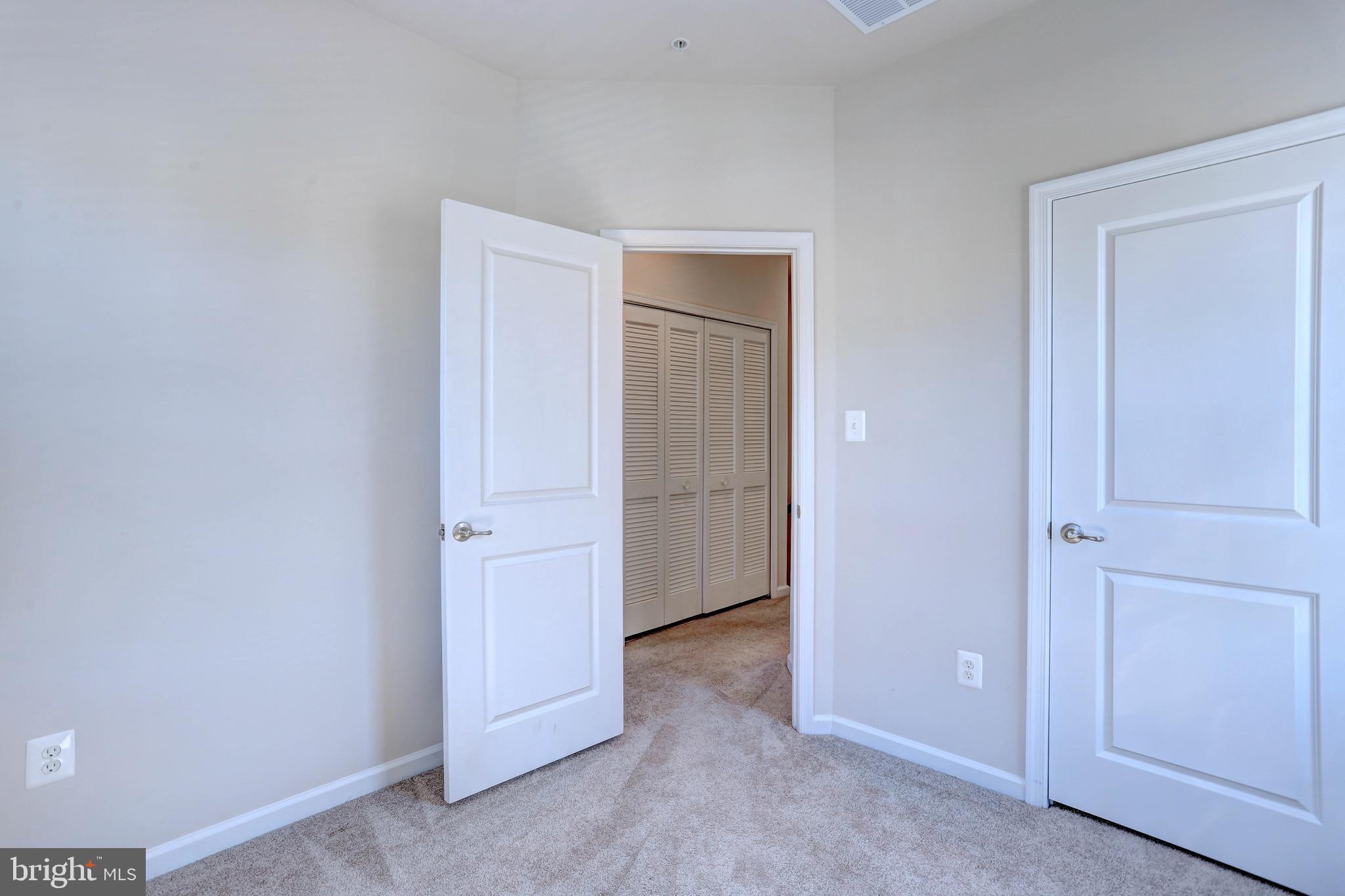 1811 Wind Gate Road Baltimore, MD 21227 - Photo 16 of 37