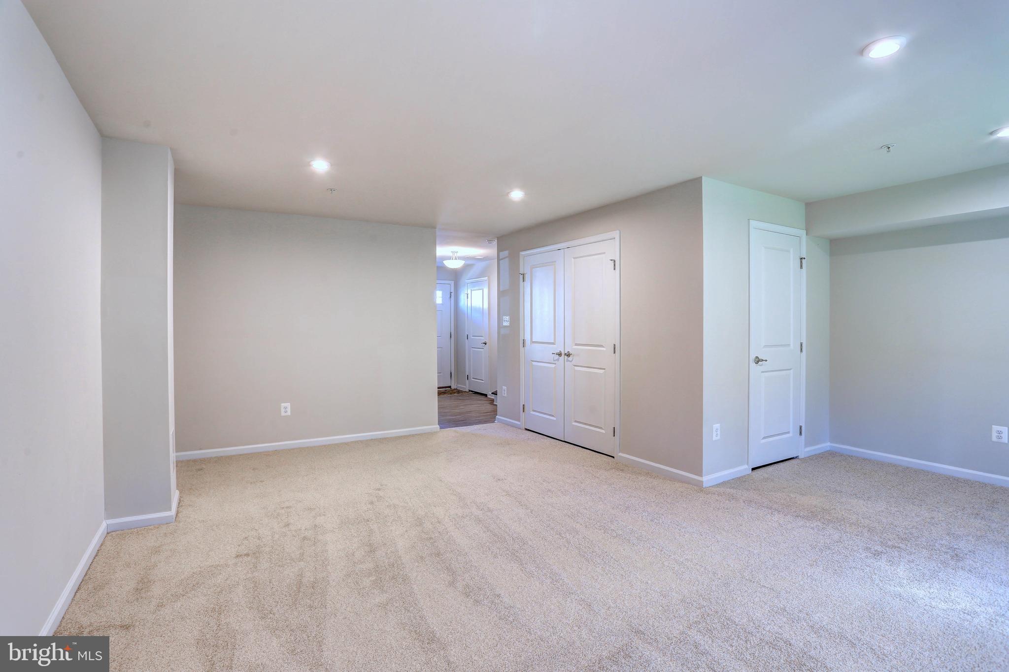 1811 Wind Gate Road Baltimore, MD 21227 - Photo 34 of 37