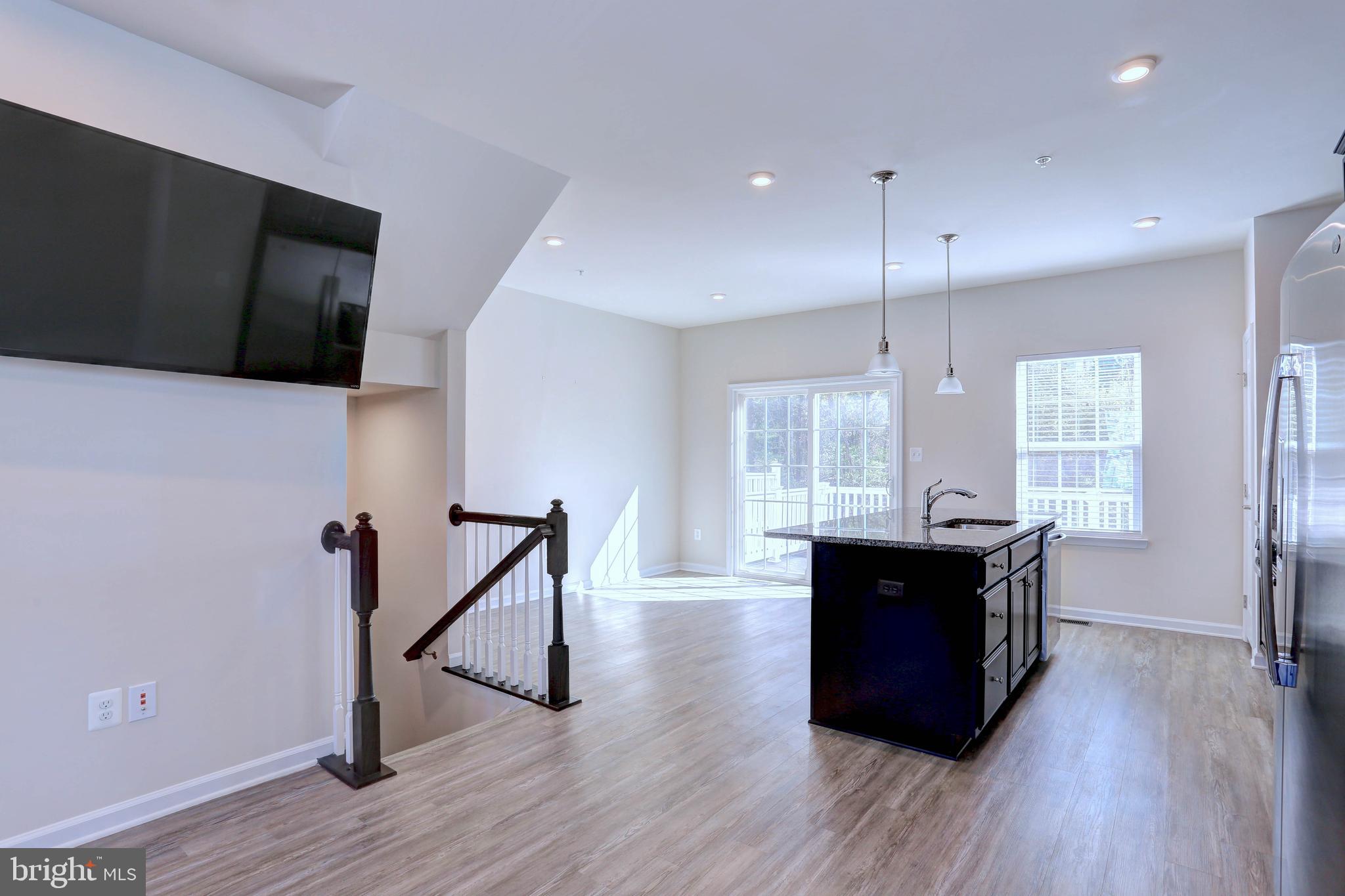 1811 Wind Gate Road Baltimore, MD 21227 - Photo 4 of 37