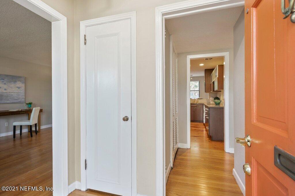 1622 Clemson Road Jacksonville, FL 32217 - Photo 7 of 38 1622 Clemson (7).jpg-SMALL