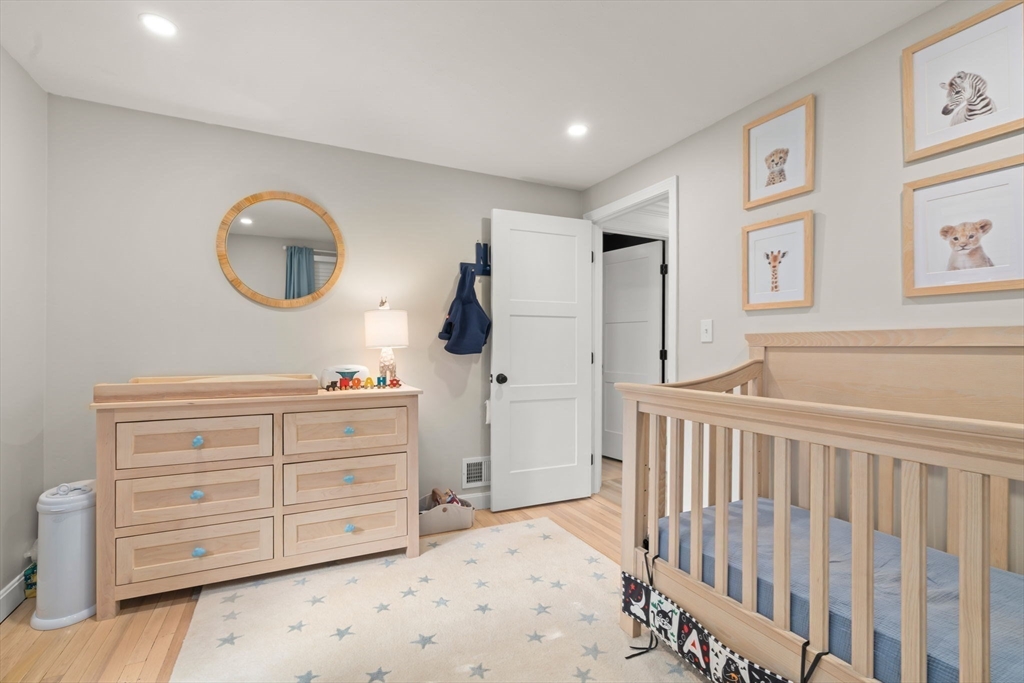 18 Laurel Road Norwood, MA 02062 - Photo 21 of 41 Gallery Image 21