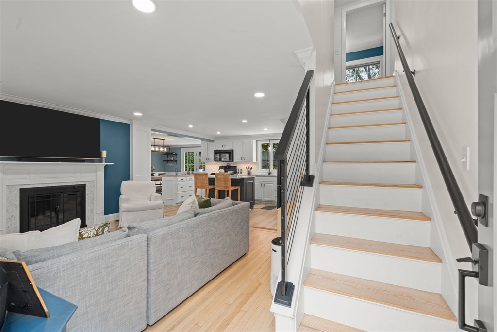 18 Laurel Road Norwood, MA 02062 - Photo 24 of 41 Gallery Image 24