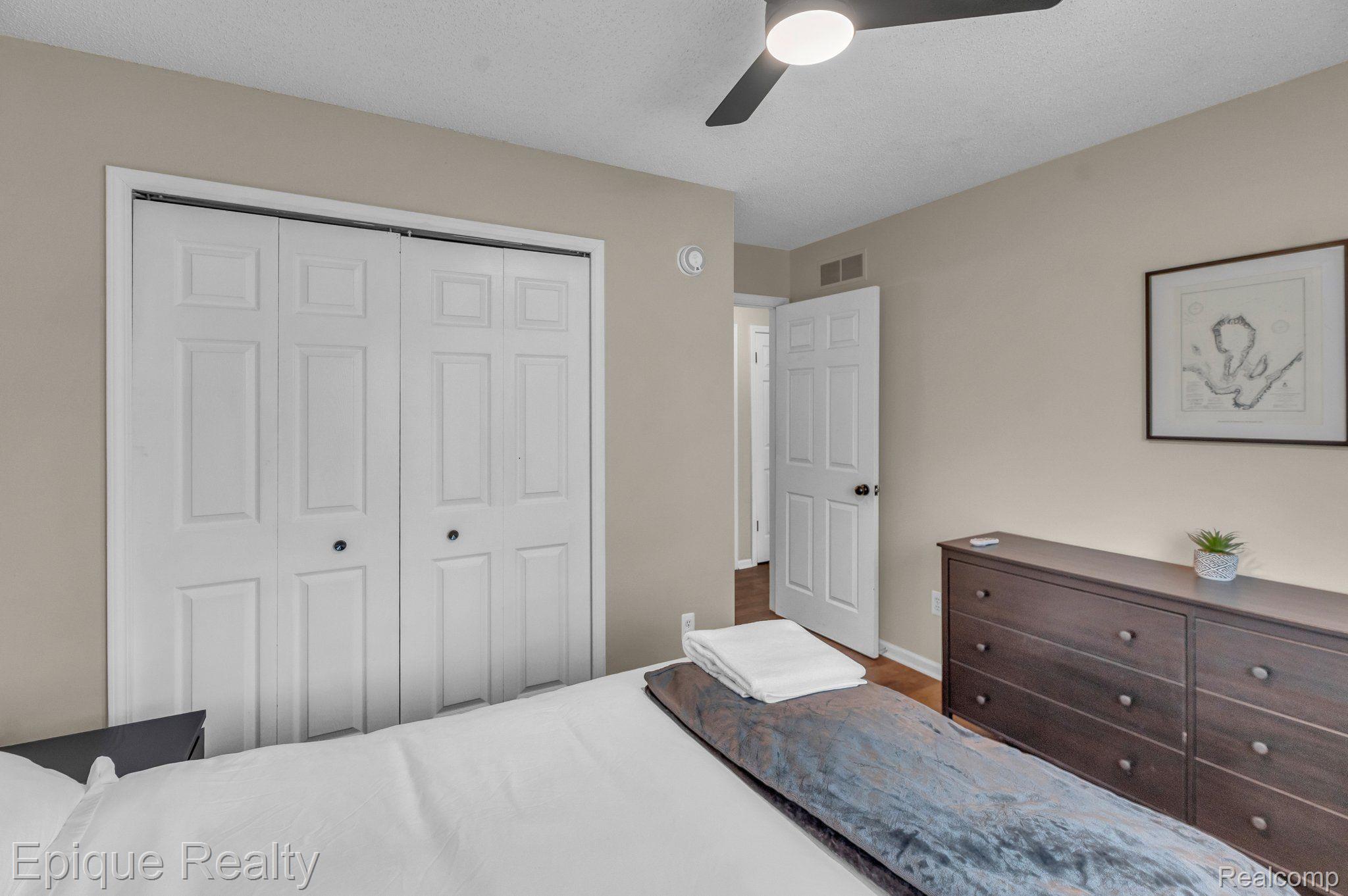 335 Delaware Road Whitmore Lake, MI 48189 - Photo 17 of 31 Gallery Image 17