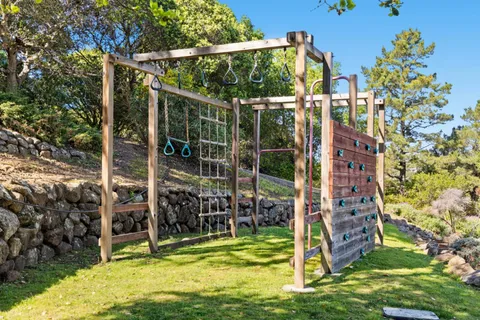 $1,898,000 | 1243 Talbryn Drive, Belmont, CA 94002