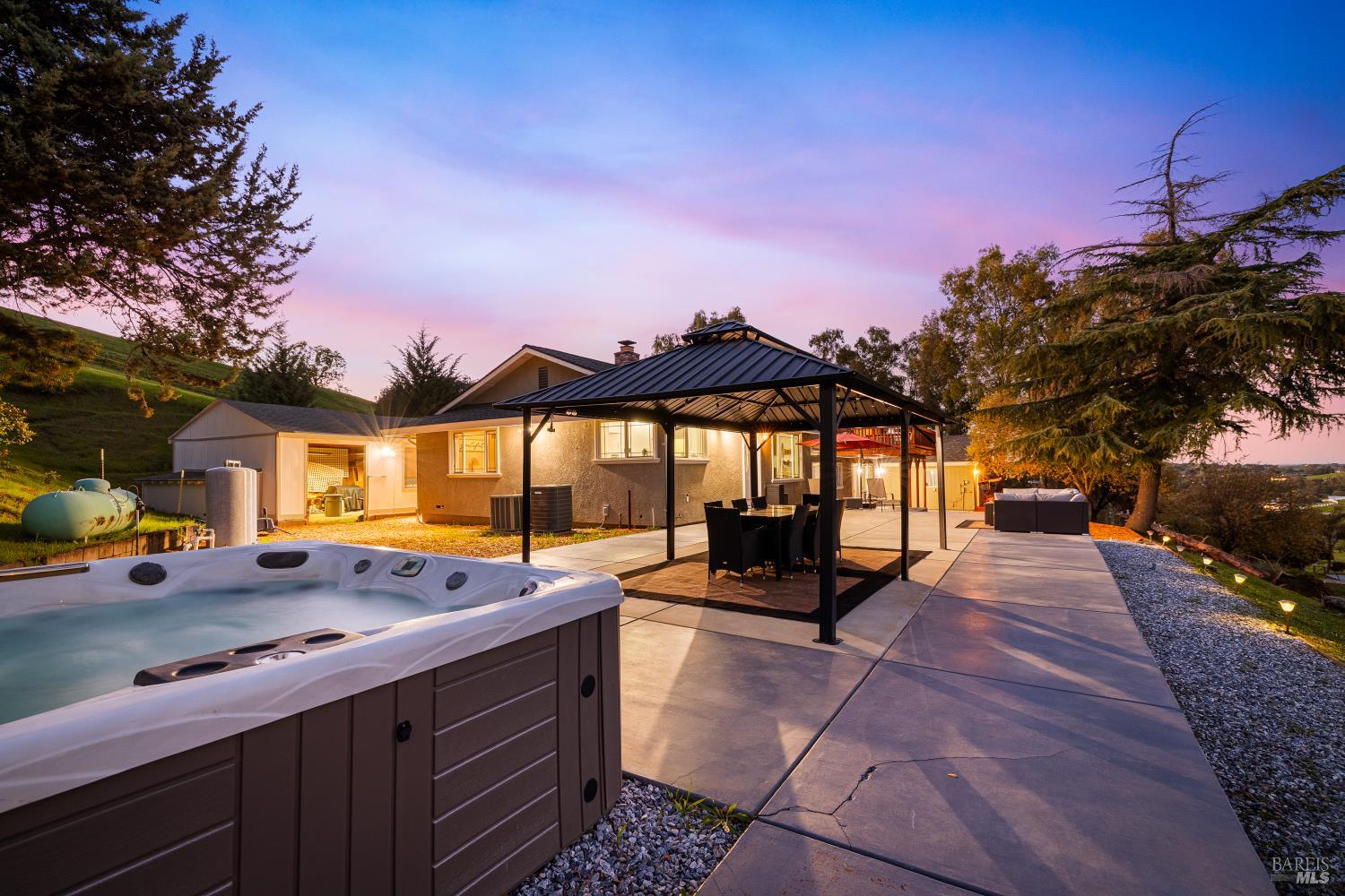 7413 English Hills Road Vacaville, CA 95688 - Photo 12 of 97