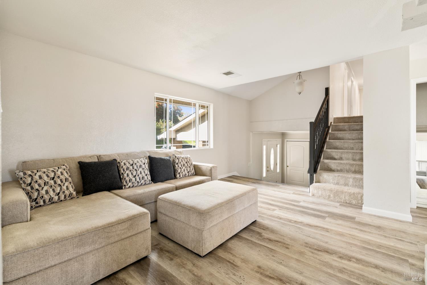 7413 English Hills Road Vacaville, CA 95688 - Photo 17 of 97