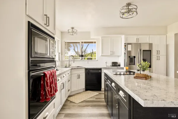 $1,595,000 | 7413 English Hills Road, Vacaville, CA 95688