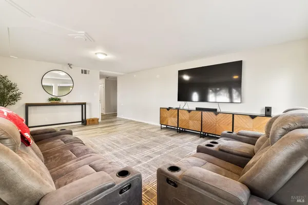 $1,595,000 | 7413 English Hills Road, Vacaville, CA 95688