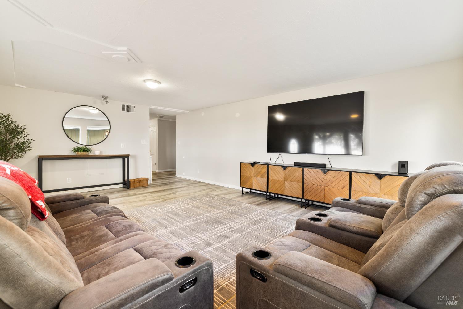 7413 English Hills Road Vacaville, CA 95688 - Photo 36 of 97