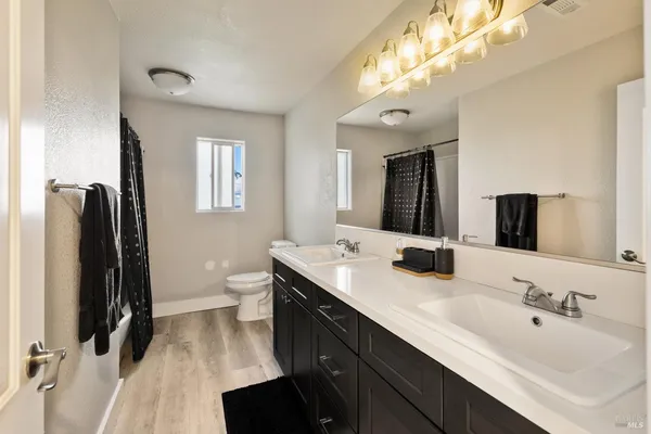 $1,595,000 | 7413 English Hills Road, Vacaville, CA 95688