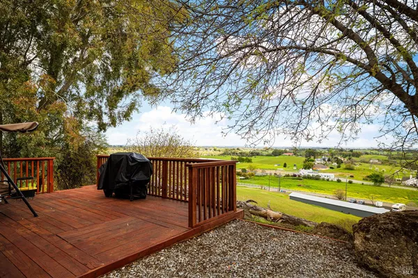 $1,595,000 | 7413 English Hills Road, Vacaville, CA 95688