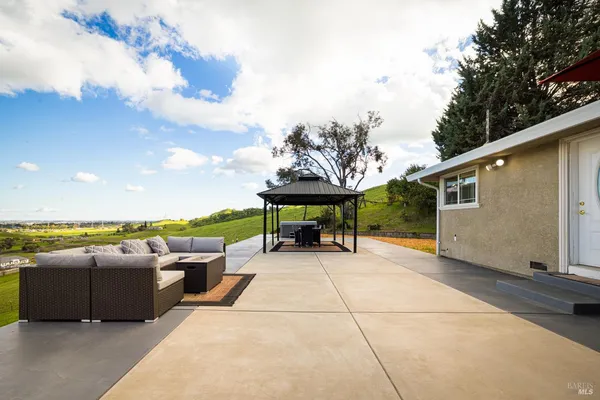 $1,595,000 | 7413 English Hills Road, Vacaville, CA 95688