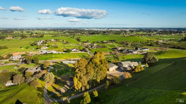 $1,595,000 | 7413 English Hills Road, Vacaville, CA 95688