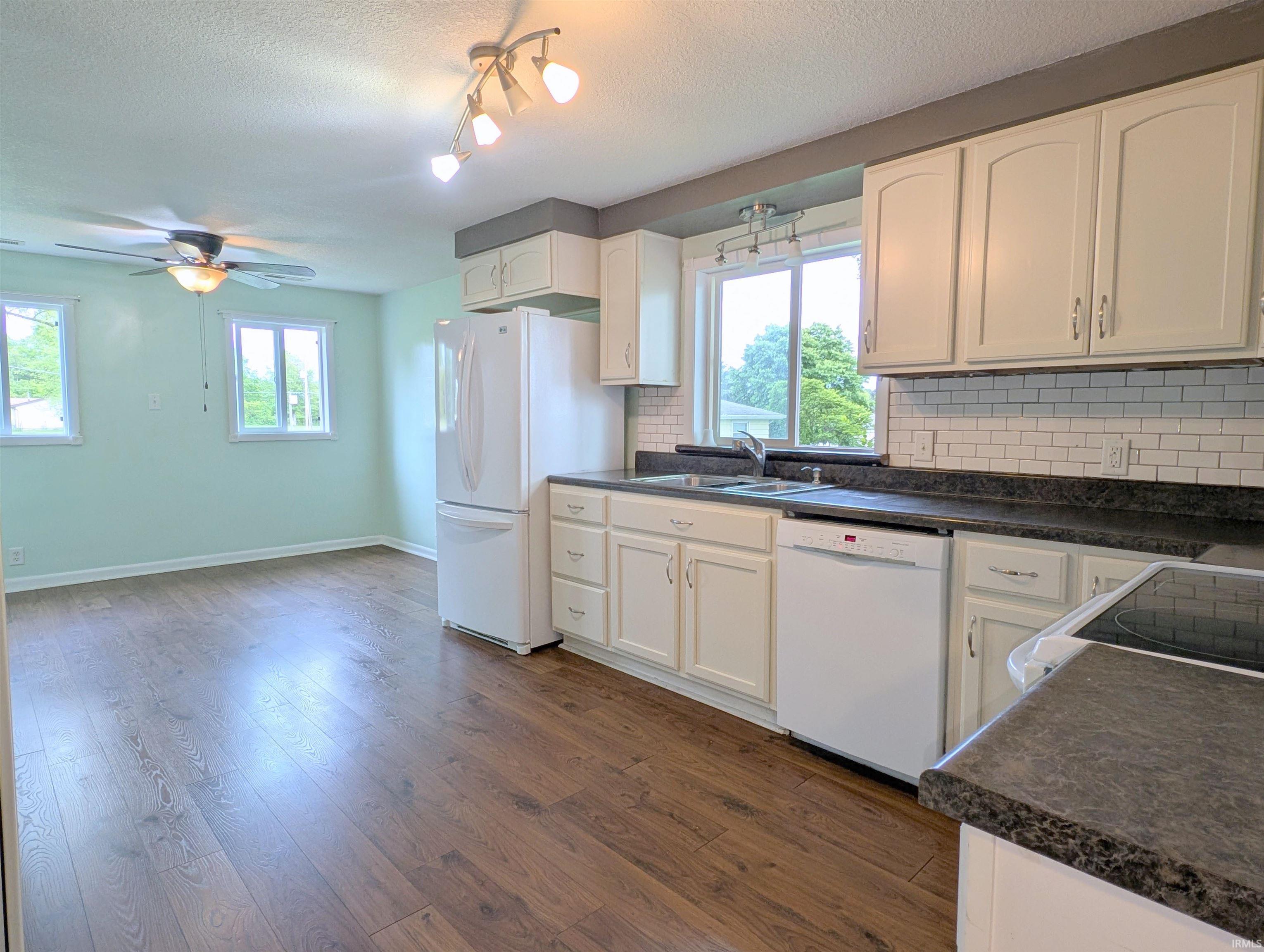 4719 Leesburg Road Fort Wayne, IN 46808 - Photo 8 of 27