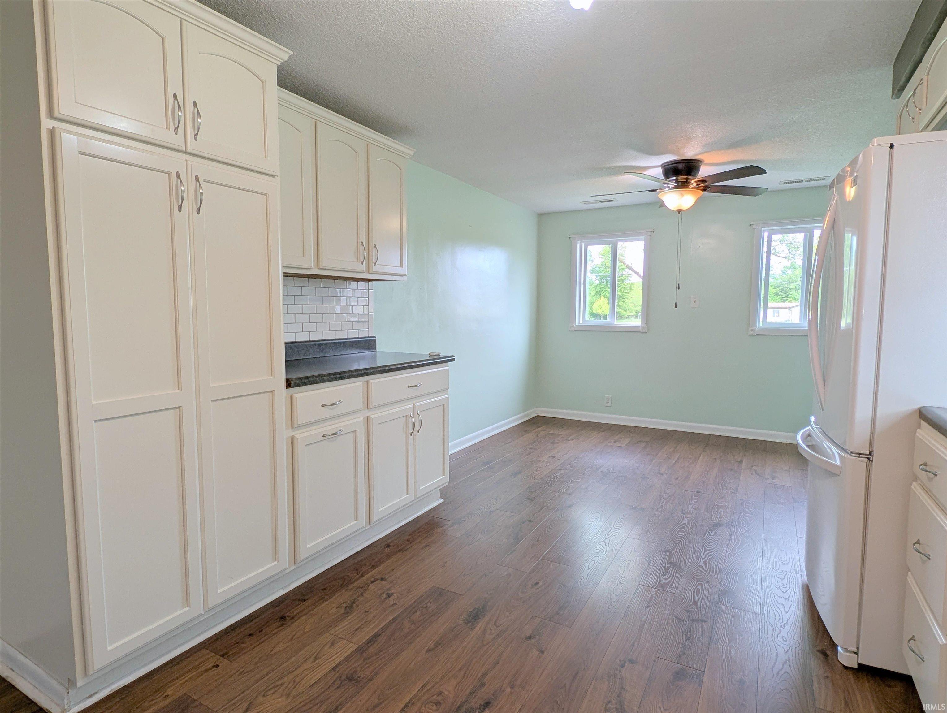 4719 Leesburg Road Fort Wayne, IN 46808 - Photo 9 of 27
