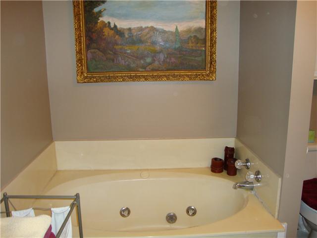 3028 Moore Road Anderson, IN 46011 - Photo 13 of 21 Gallery Image 13