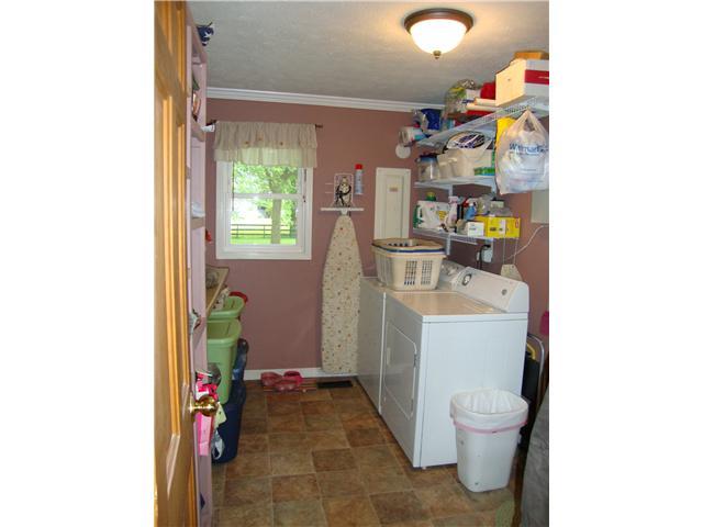 3028 Moore Road Anderson, IN 46011 - Photo 7 of 21 Gallery Image 7