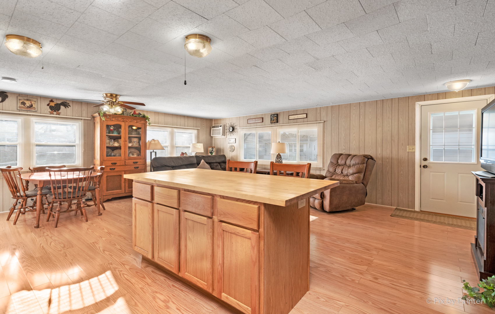 244 Bayview Road Elgin, IL 60123 - Photo 11 of 28