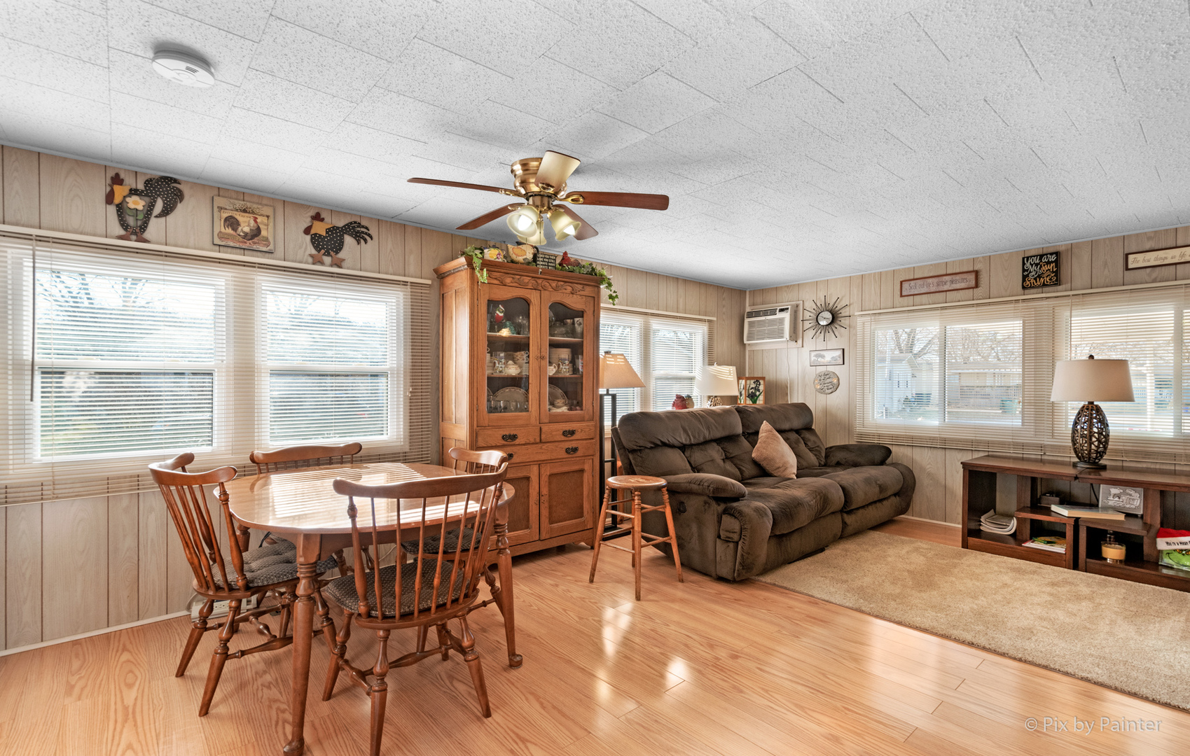 244 Bayview Road Elgin, IL 60123 - Photo 13 of 28