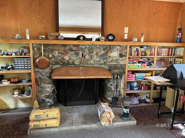 2 South Lake Road Bishop, CA 93514 - Photo 4 of 18 a living room with furniture and a fireplace