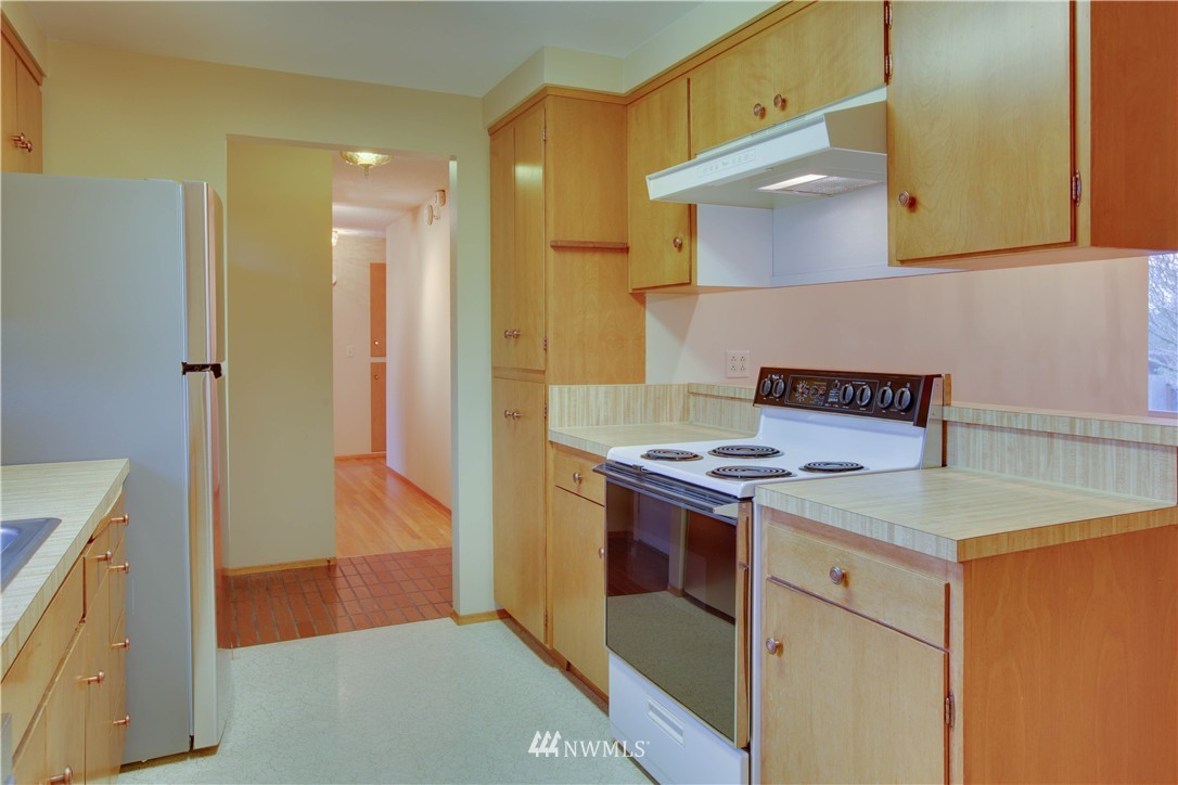506 South 19th Street Renton, WA 98055 - Photo 11 of 25