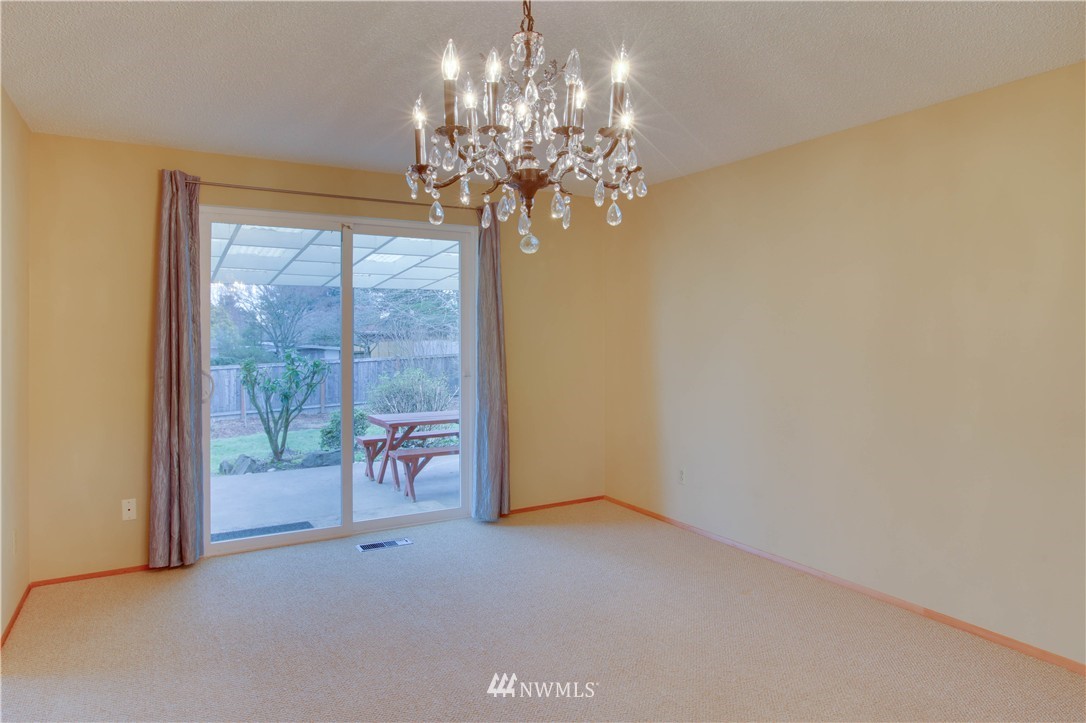 506 South 19th Street Renton, WA 98055 - Photo 8 of 25