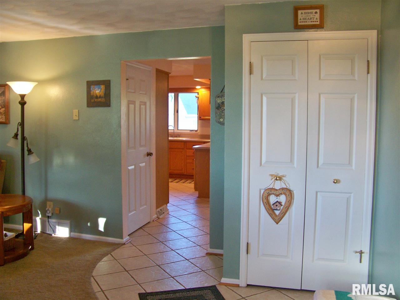 722 Conn Road Hanna City, IL 61536 - Photo 3 of 35