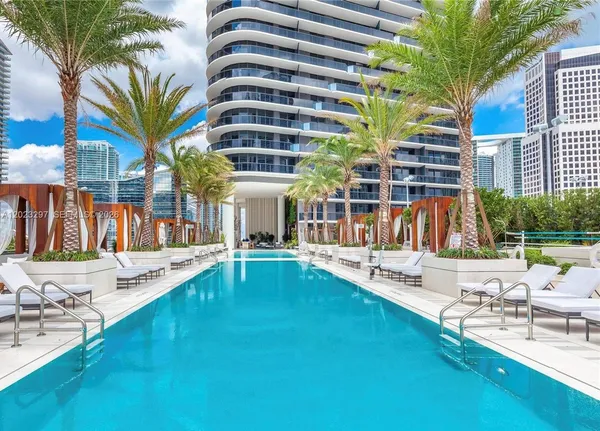 $8,000 | 801 South Miami Avenue, Unit 4104, Miami, FL 33131