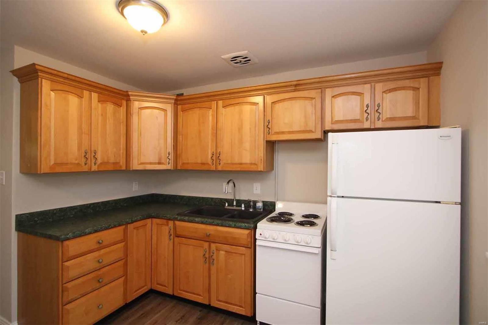 5310 Godfrey Road, Unit 30 Godfrey, IL 62035 - Photo 9 of 15 Gallery Image 9